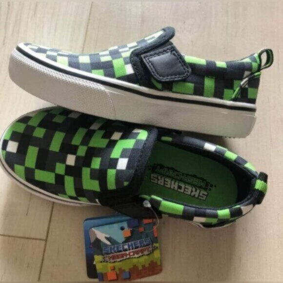 Skechers Kids Canvas slip on Sneakers - Picture 4 of 8